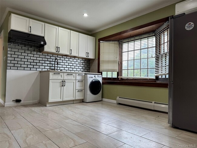 Building Photo - 5 Meander Ln