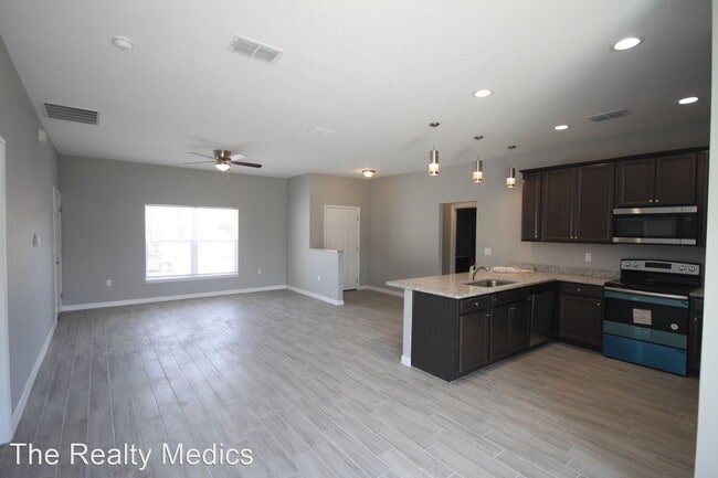 Foto del edificio - 3 br, 2 bath House - 2122 Sans Souci Ave SE