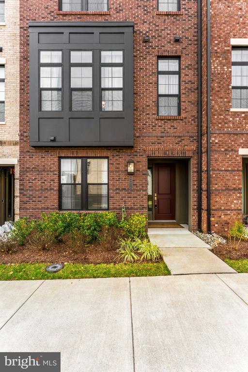 Foto del edificio - 43433 Wilcox Terrace