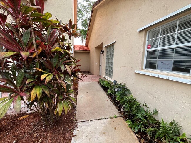 Foto del edificio - 21565 SW 87th Ct