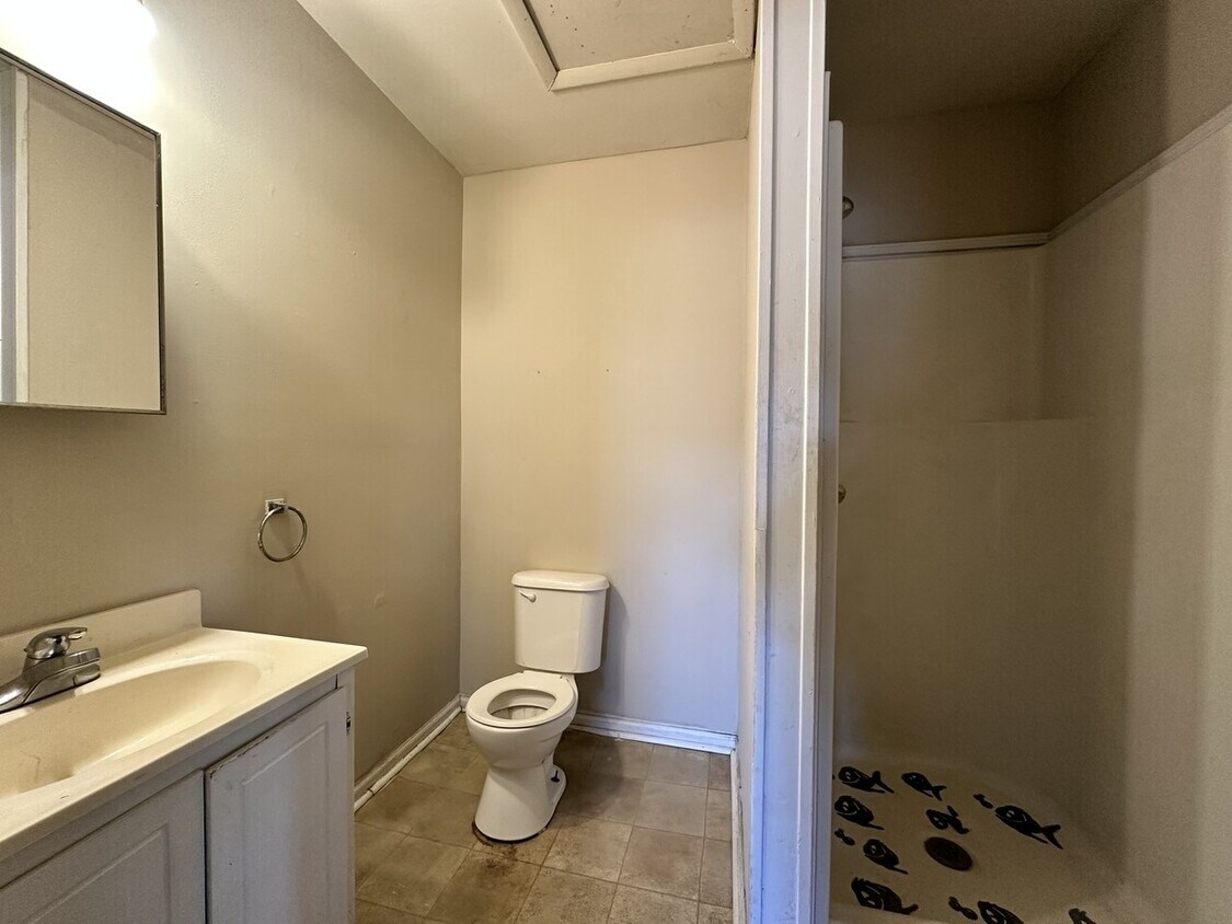 725 Bloch St Unit 2, Montevallo, AL 35115 Condo for Rent in