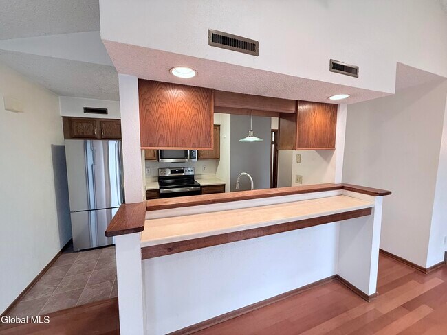Foto del edificio - 208 Yorktown Dr