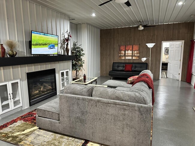 Foto del edificio - 10687 S Oak Ridge Estates