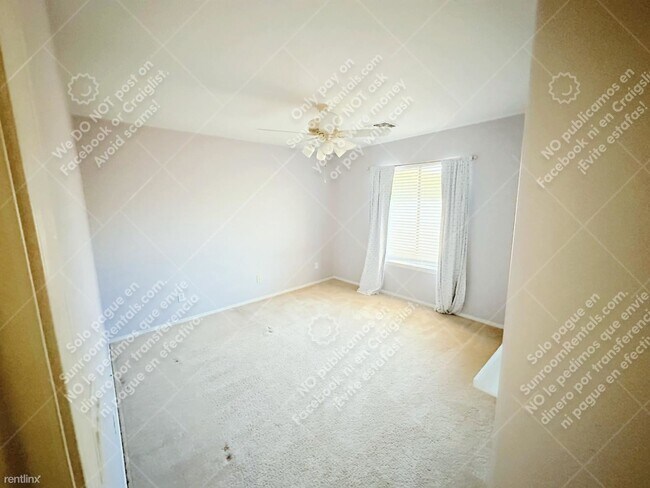 Building Photo - 4 br, 3 bath House - 15260 W Roanoke Ave