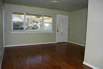 Building Photo - 6611 Housman
