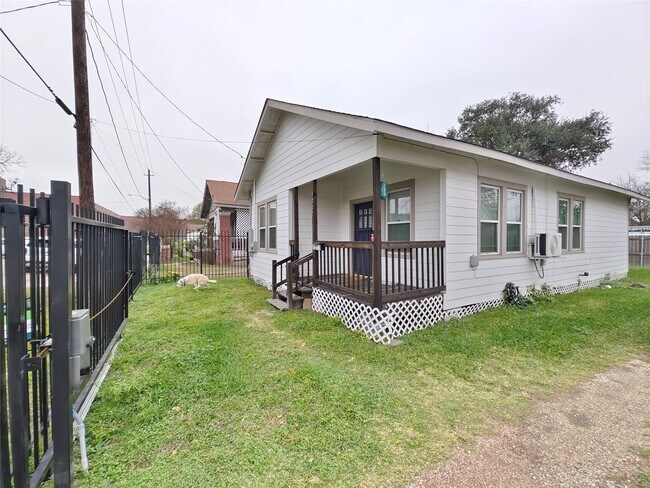 Foto del edificio - 1217 Campbell St