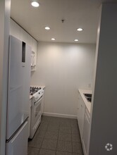 Building Photo - 939 Expo Blvd