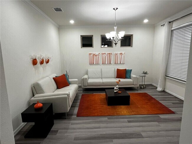 Building Photo - 6604 Golden Bough Ln