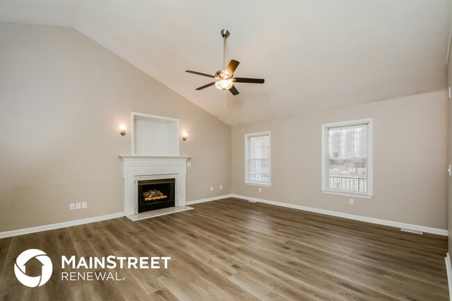 Building Photo - 86 Sommerset Dr