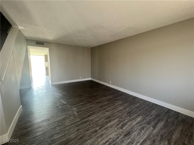 Foto del edificio - 2031 Sycamore Ave