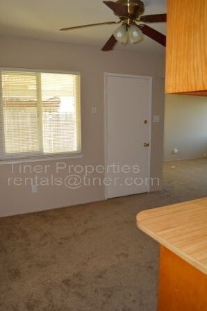 Foto del edificio - 3816 Elkhorn Blvd