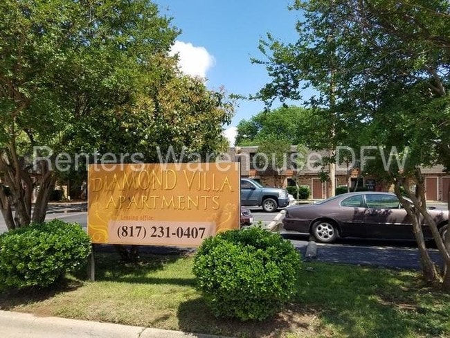 Building Photo - 507 N Elm St