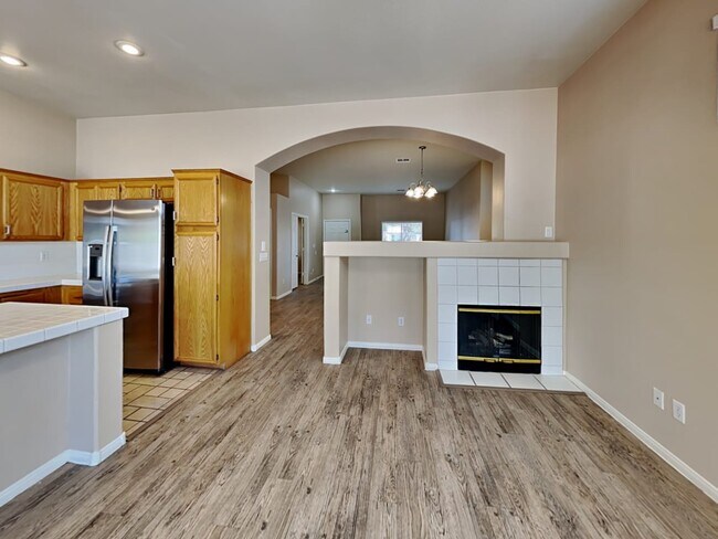 Foto del edificio - 6264 Back Woods Rd