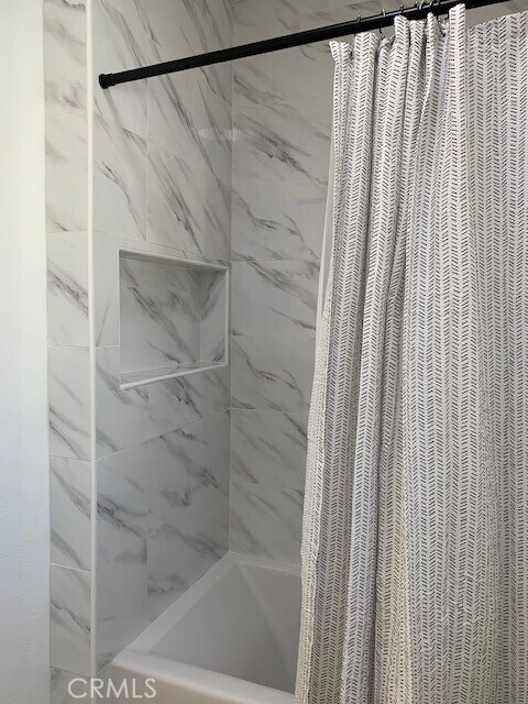 Building Photo - 247 N New Hampshire Ave