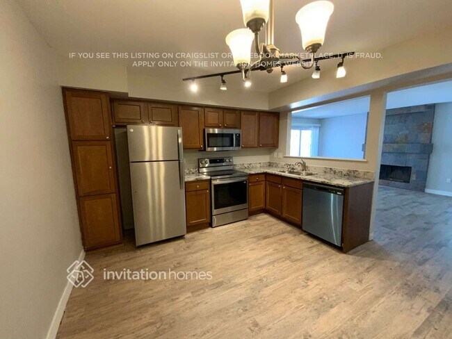 Foto del edificio - 5631 W 71st Cir
