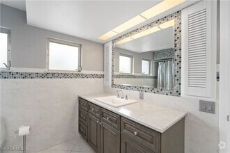 Building Photo - 1411 Whiskey Creek Dr