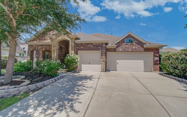 Foto del edificio - 28666 Pleasant Forest Dr