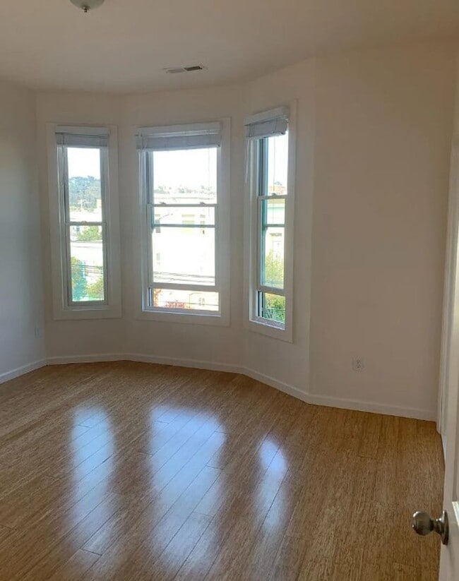 Foto del edificio - 2740-2746-2746 Harrison St