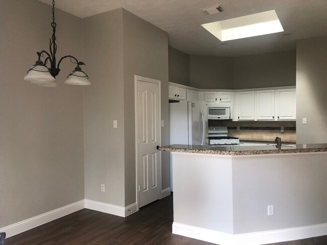 Foto del edificio - 19306 Pinewood Bluff Ln