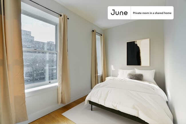 Building Photo - Room in Shared 3 bed/1 bath home in Central Harlem