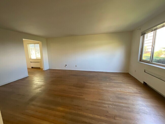 Foto del edificio - Charming 1 Bed, 1 Bath Condo in Orchard Te...