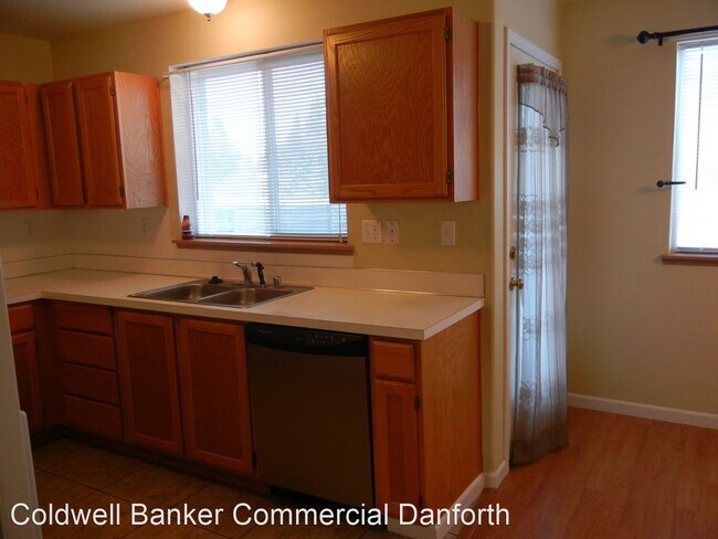 Building Photo - 3 br, 2.5 bath House - 22502 44th Ave Ct E