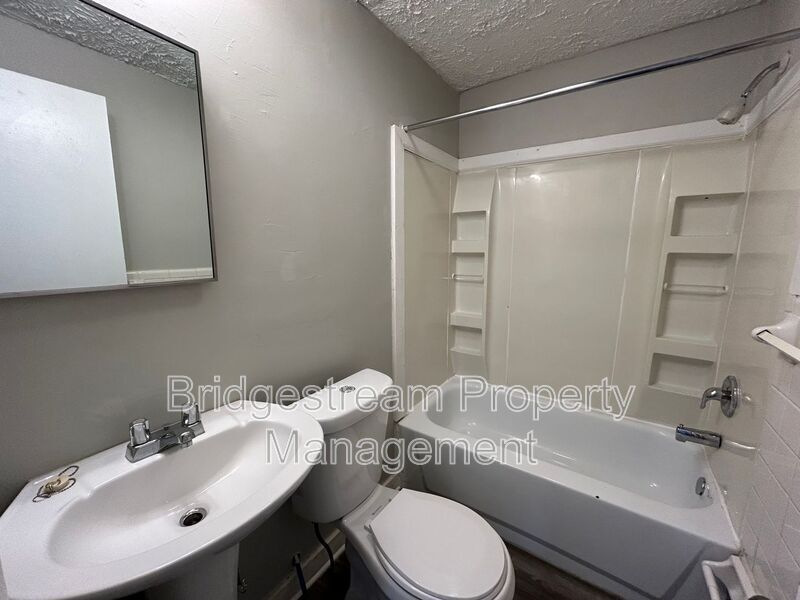 Building Photo - 538 Forrer Blvd