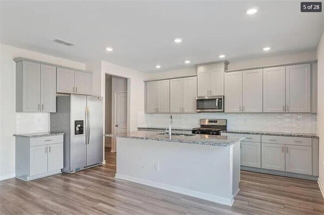 Foto del edificio - 6901 Durham Ln