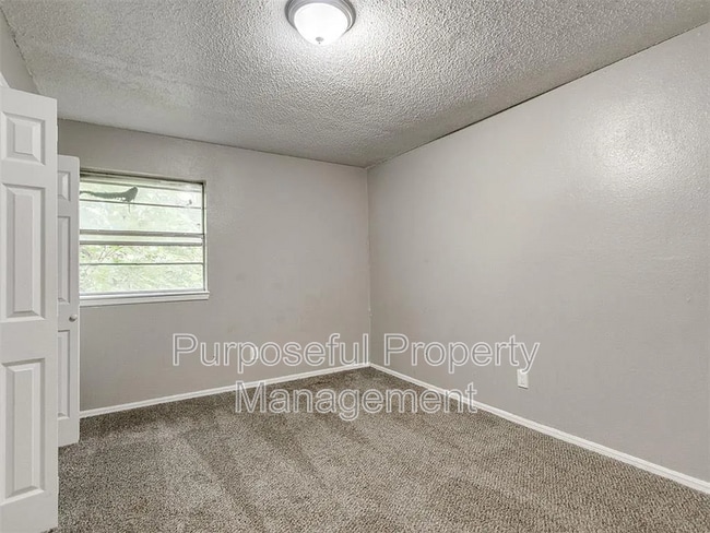 Foto del edificio - 6814 Lancer Ln