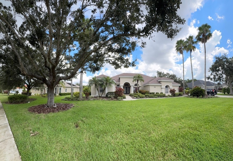 Foto principal - 10084 Cherry Hills Ave Cir