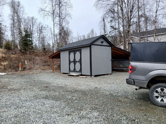 Foto del edificio - Three bedroom two bath home