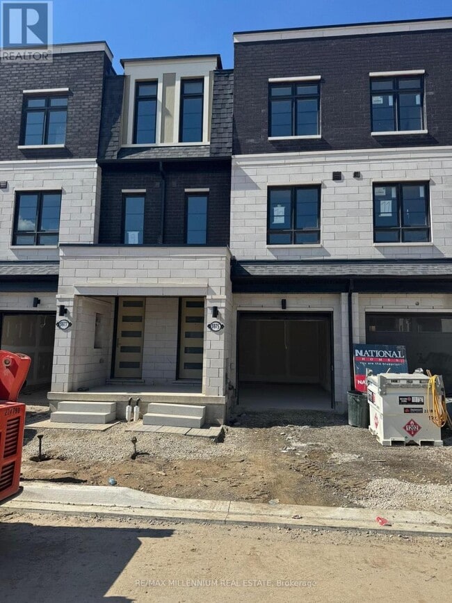 Building Photo - 5975 Saigon St