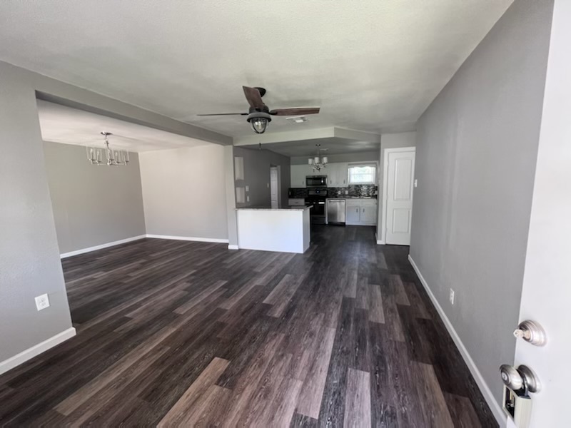 Front entry (Living Room, Dining Room, and Kitchen) - 828 Horseshoe Dr