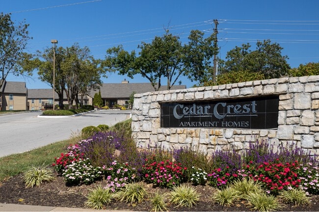 Building Photo - Cedar Crest Apartments