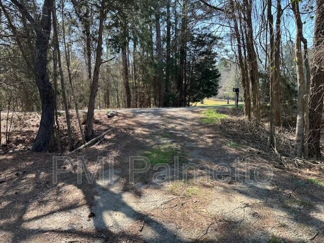 Foto del edificio - 1254 Sherrill Lever Rd