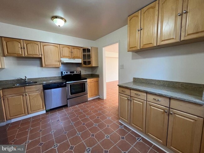 Building Photo - 4532 Conwell Dr