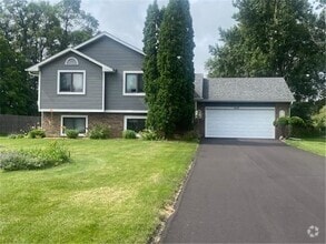Building Photo - 698 Hanover Ct