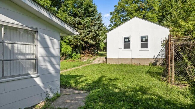 Foto del edificio - 5613 Jennings Station Rd