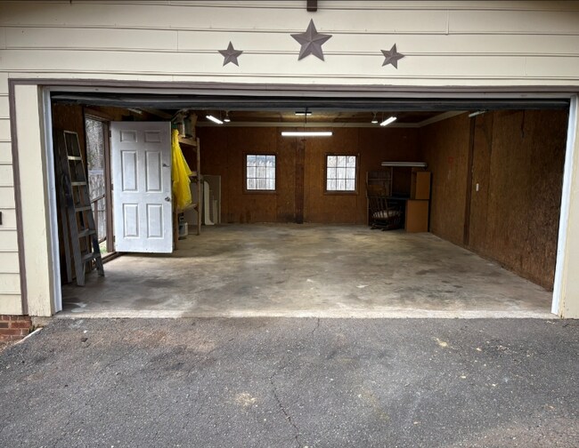 Foto del edificio - 4101 McIntyre Ave