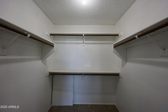 Building Photo - 455 N Tegner St