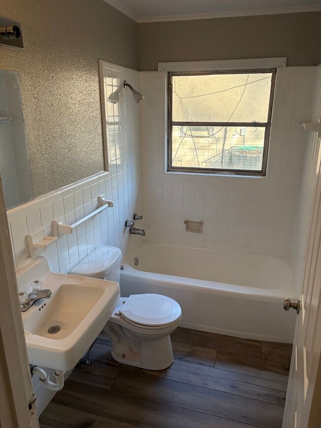 Foto del edificio - Nearly A New Home!