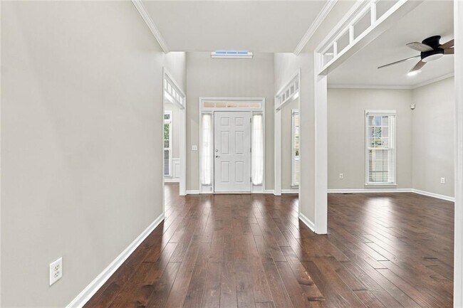 Building Photo - 3247 Green Farm Trail NE