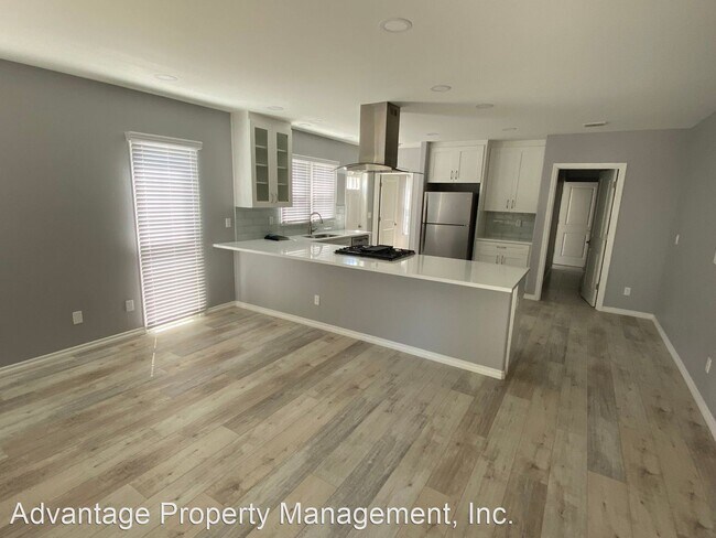 Building Photo - 1 br, 1 bath House - 116 E. Morrison