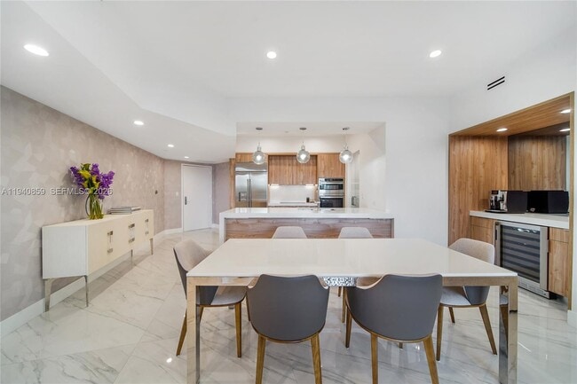 Foto del edificio - 400 Alton Rd