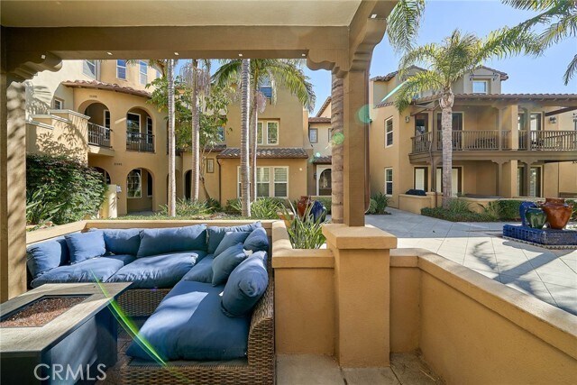 Foto del edificio - 21386 Armilla Cir