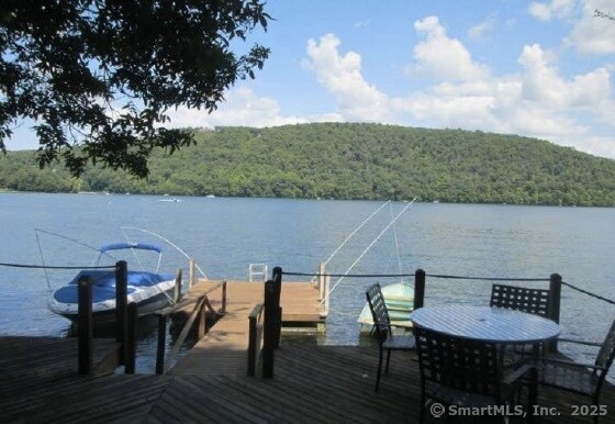 Foto principal - 8 Ledgewood Dr