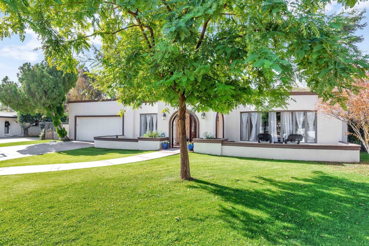 Foto principal - 621 W Bob O Link Ln