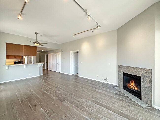 Foto del edificio - Updated 2B/2BA Condo in Hillcrest W/ Parki...
