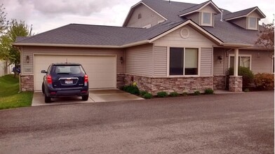 Building Photo - 1464 Mordyl Loop