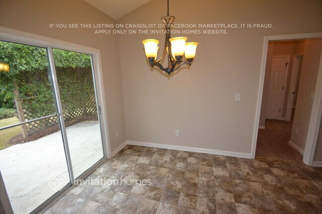 Building Photo - 3961 Triton Ives Dr NE